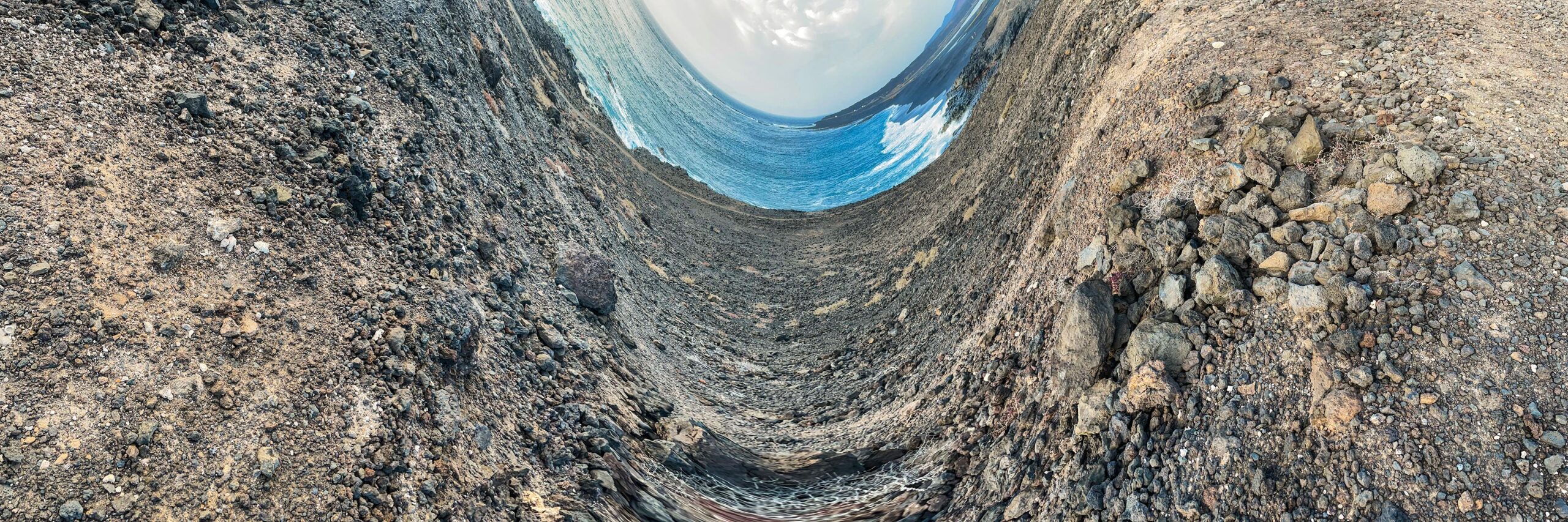 COSTA DE JANUBIO, YAIZA
Nov 12th, 2023
Apple iPhone 12 Pro - 4.2mm f/1.6, ISO 125
28°55'46.55"N 13°49'44.23"W